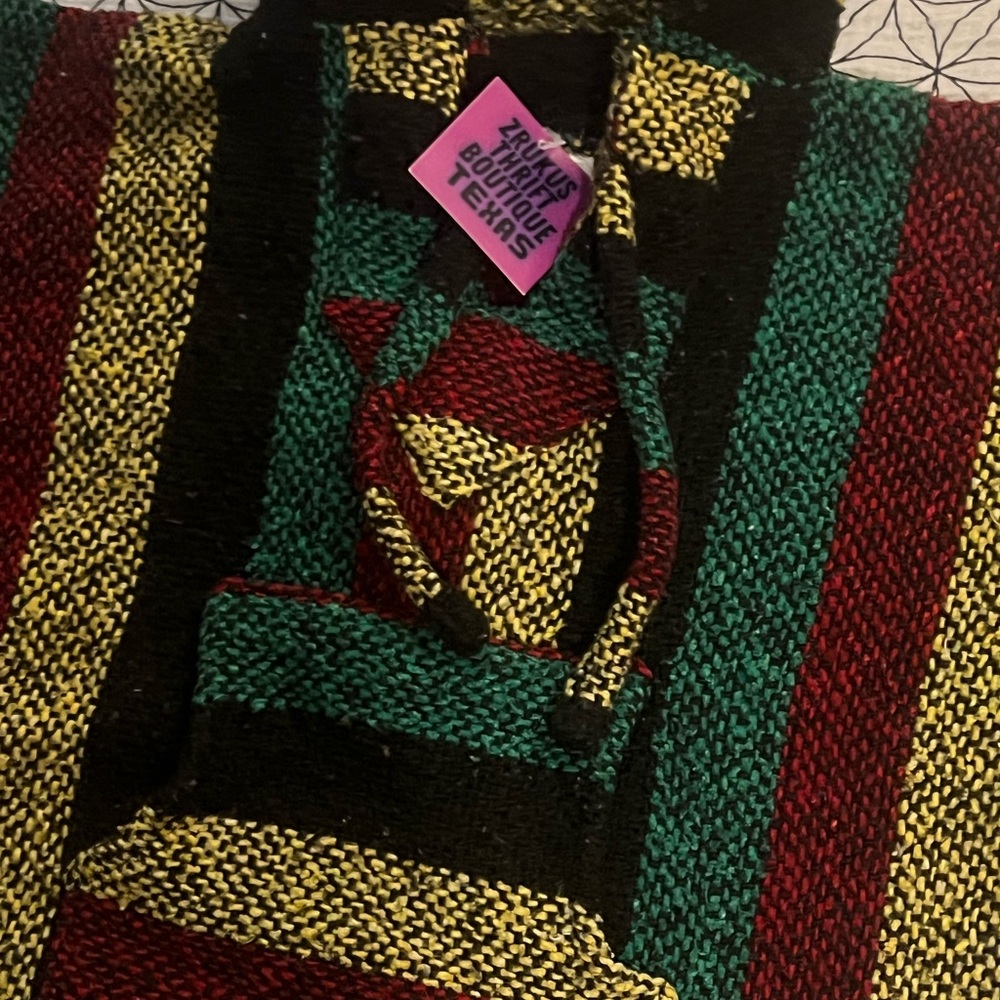 Toddler Rasta poncho - Picture 2 of 4